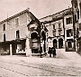 Da via San Francesco, verso il palazzo, prima dell’inizio dei lavori di rifacimento della piazza (Fausto Levorin Carega)